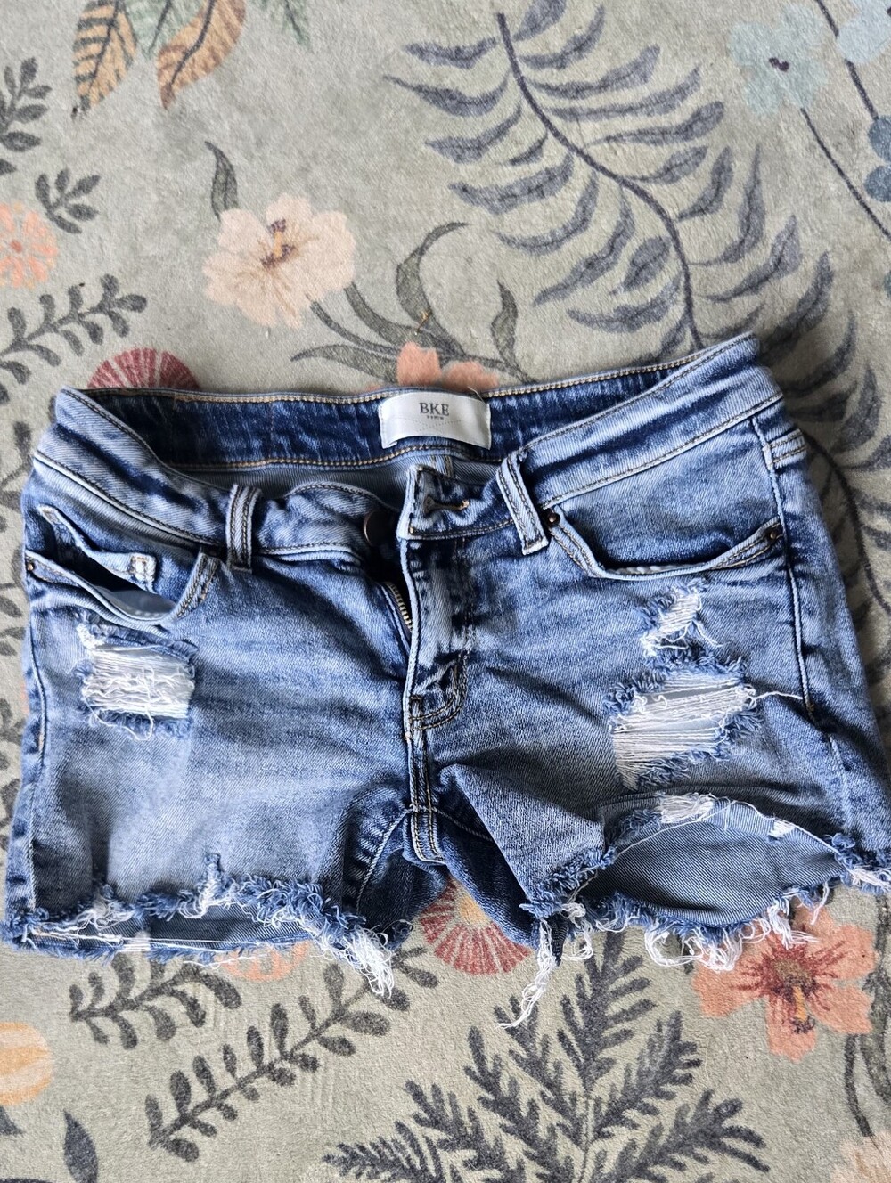 BKE Jeans in Light Blue with Gold Stitching